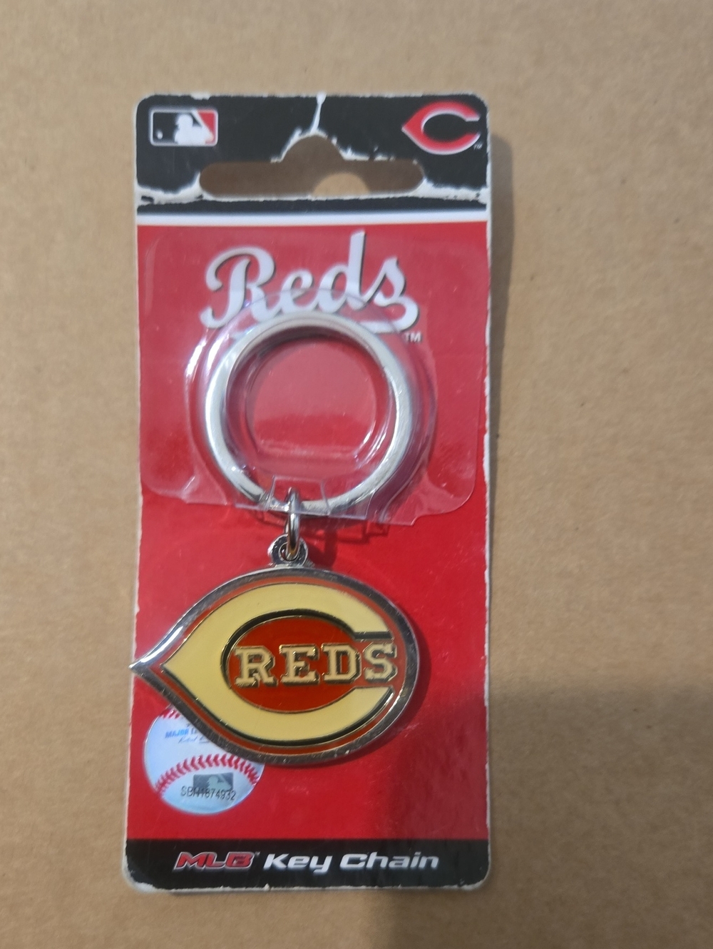 MLB Cincinnati Reds Red and Gold Keychain - Team Logo